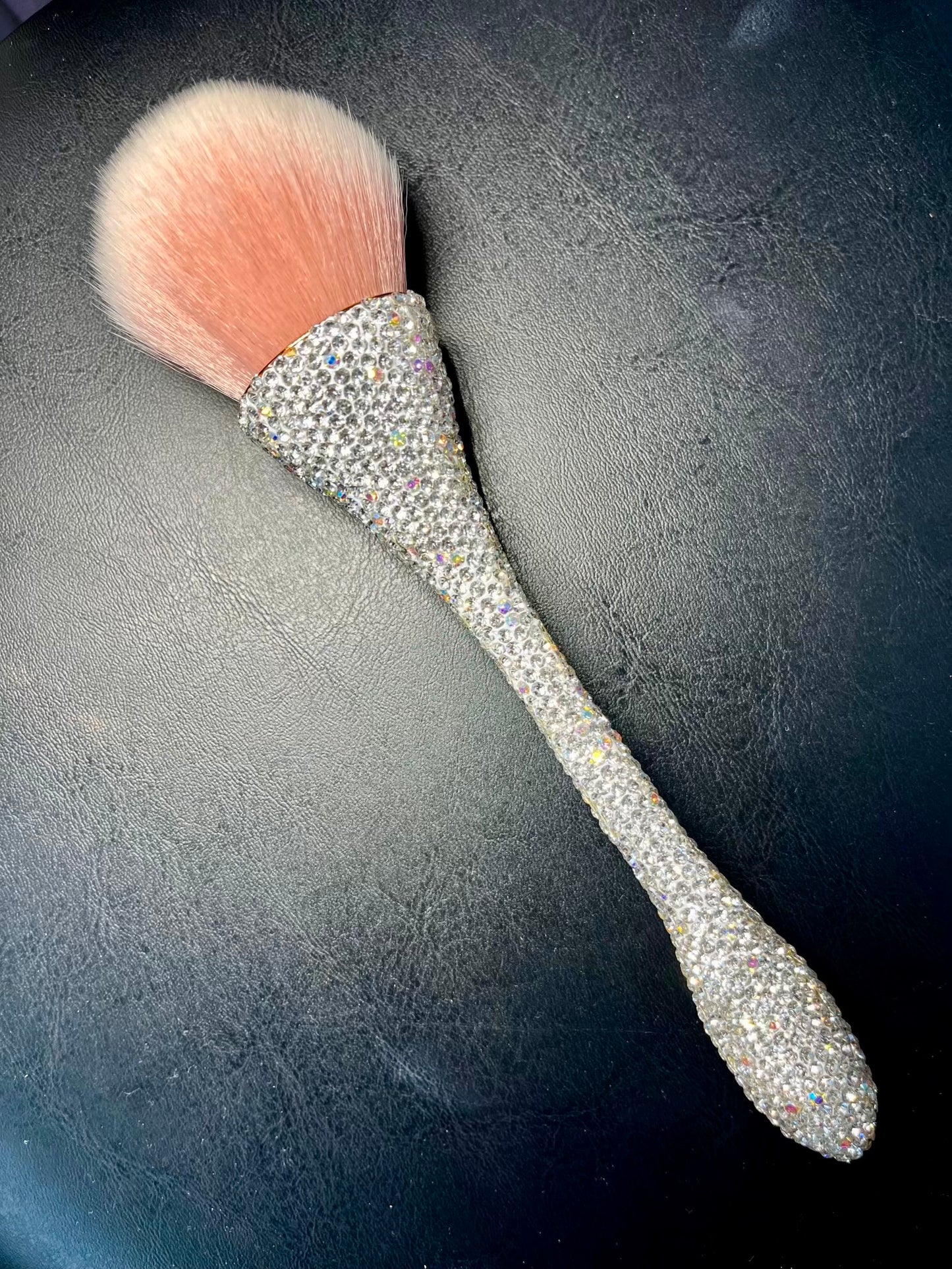 Bling Bling Powder Brush white