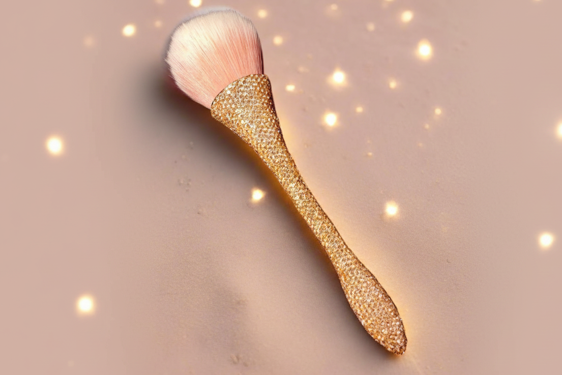 Bling Bling Powder Brush in gold