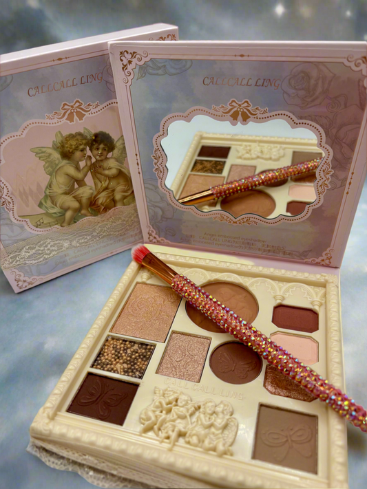 Angelic embossed eyeshadow